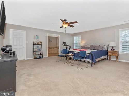 788 Rivanna Run, Falling Waters WV  25419-4293 exterior