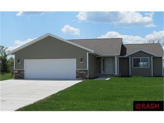 200 Foxfire Dr, Mankato, MN 56001-6890