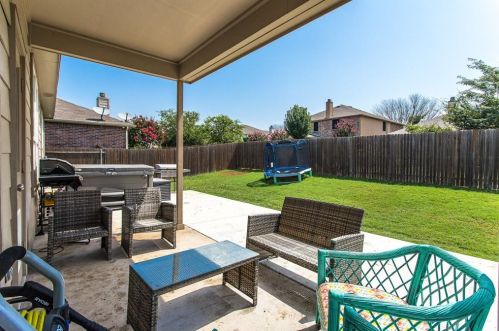 7632 Berrenda Dr, Fort Worth, TX 76131-5138