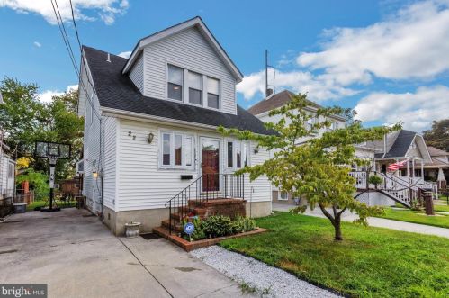 22 3rd Ave, Runnemede, NJ 08078-1615