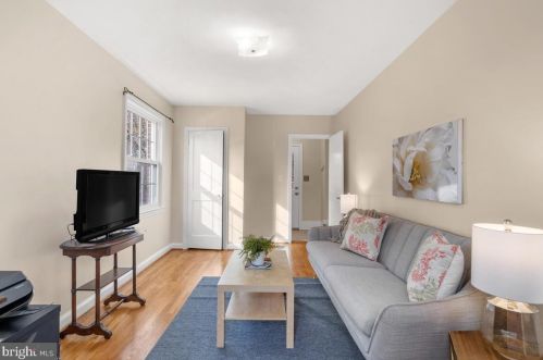 1626 Oakview Dr, Silver Spring MD 20903-2243 exterior