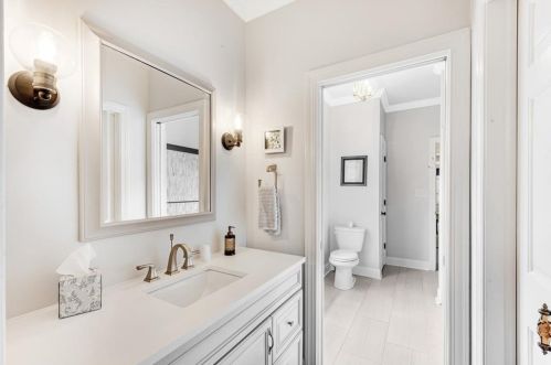 5485 Errol Pl, Atlanta GA  30327-4871 exterior