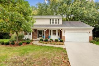 1123 Firth Ave, Columbus, OH 43085-2913