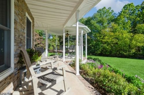 4 Rowlands Rd, Flemington, NJ 08822-7020