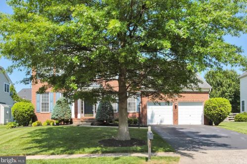12264 Tulane Falls Dr, Bristow, VA 20136-2182