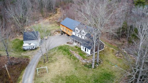 833 Battle St, Concord, NH 03303-7304