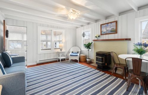 46 Sea Crest Ave, Niantic CT  06357-3338 exterior