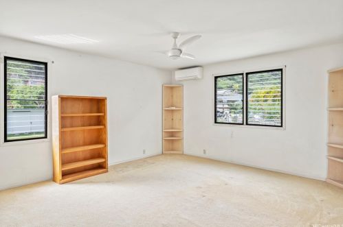 248 Elelupe Rd, Honolulu HI  96821-2209 exterior