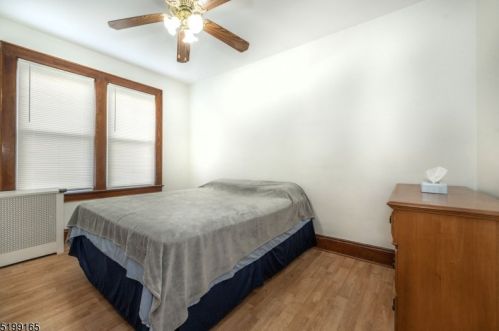 215 Totowa Rd, Paterson NJ 07512-2071 exterior