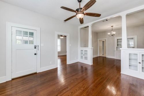 2108 Chicon St, Austin TX  78722-2431 exterior