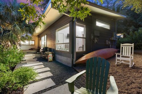 1101 Cyn Edge Dr, Austin TX  78733-2005 exterior