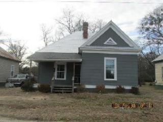 124 Sardis St, Barnesville, GA 30204-1124