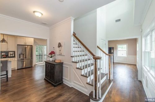 151 Reservoir Ave, River Edge, NJ 07661-1737