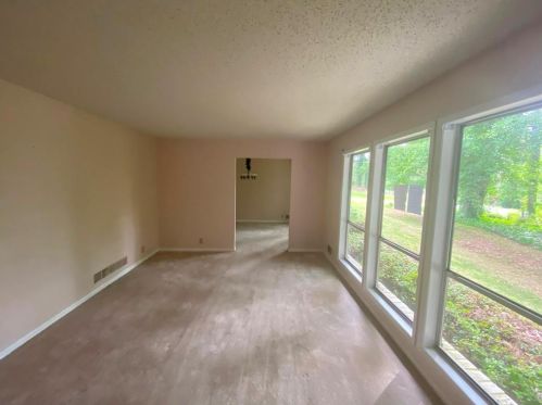 2563 Lake Capri Dr, Conyers GA  30012-2932 exterior
