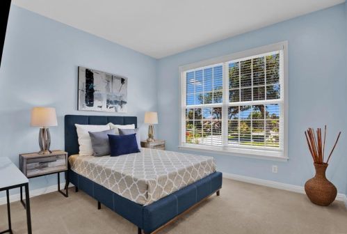 1156 Sugarbush Dr, Vista CA 92084-7464 exterior