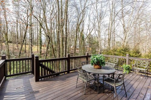 700 Glengate Pl, Atlanta GA  30328-7257 exterior