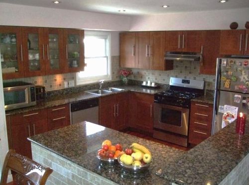 20558 Clarice Ave, Half Day, IL 60069-9618