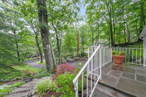 33 Deep Gorge Rd, Greenwich, CT 06831-4215