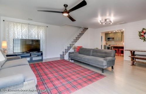 11 Sturgis Rd, Lavallette, NJ 08735-2843
