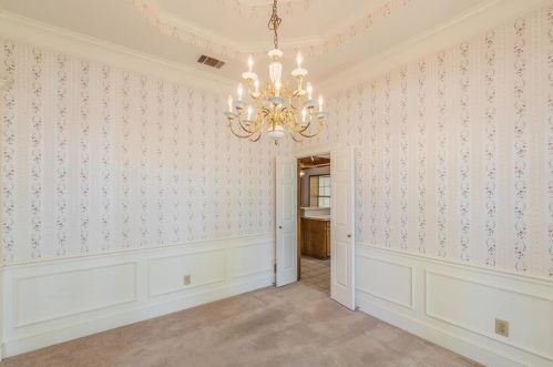 2102 Antibes Dr, Carrollton TX 75006-4327 exterior