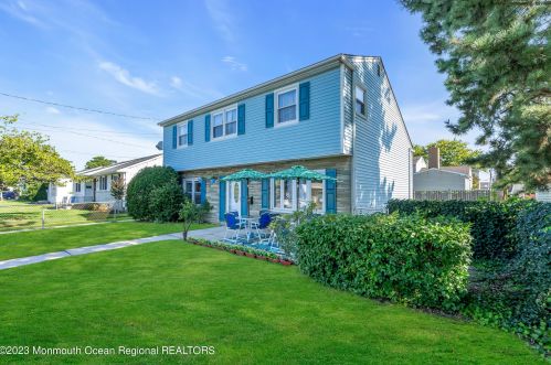 703 Cornwall Ave, Atlantic City, NJ 08406-1312