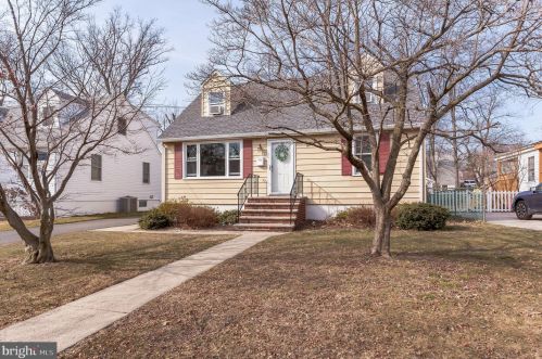 132 Elmore Ave, Trenton, NJ 08619-2512