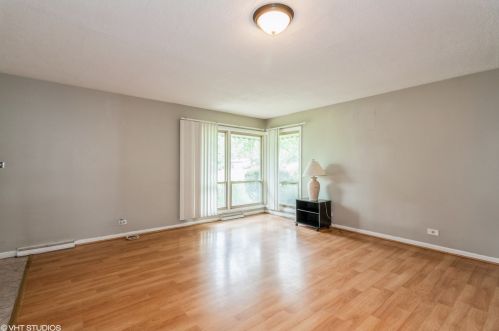 1020 Wheeling Rd, Mount Prospect, IL 60056-1218
