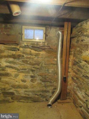 320 Middle St, Hanover PA 17331-3746 exterior