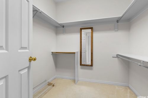 2515 Willow Hl Dr, Sandy UT 84093-1894 exterior