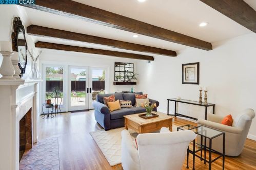 1399 Grv Way, Concord CA  94518-1208 exterior