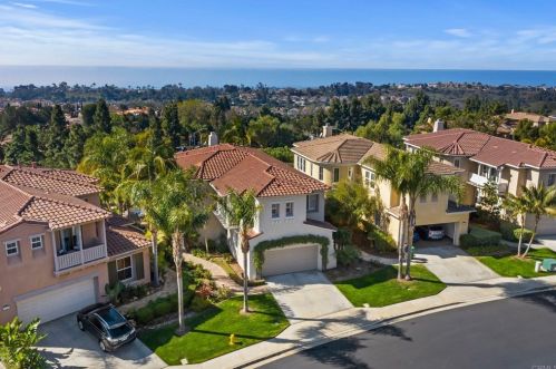 6751 Palermi Pl, Carlsbad, CA 92011-4062