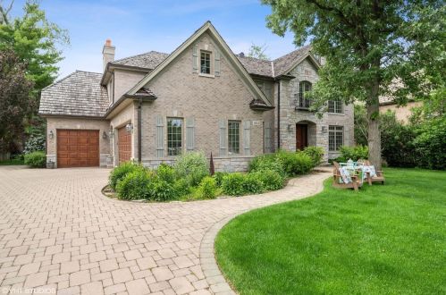 1612 Hawthorne Ln, Glenview, IL 60025-2263