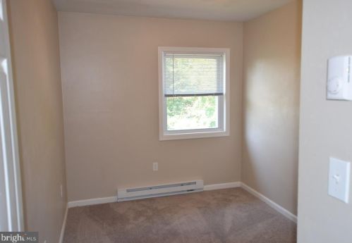 643 Boundary Ave, Hanover PA 17331-3906 exterior