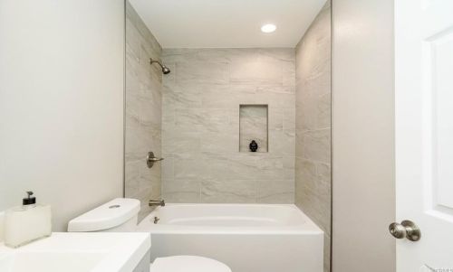 1906 Van Ness Ave, Santa Ana CA 92707-2638 exterior