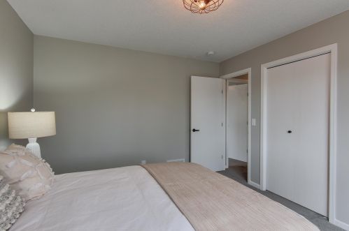 1821 103rd Ave, Minneapolis MN  55433-4745 exterior