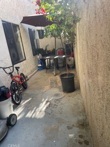 600 3rd St, Santa Ana CA 92701-5265 exterior