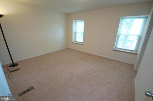 3506 Farthing Dr, Silver Spring MD 20906-4128 exterior