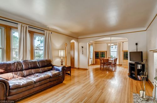 1262 James Ave, Saint Paul MN  55105-2946 exterior