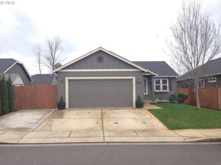 5793 Mica St, Springfield, OR 97478-8522