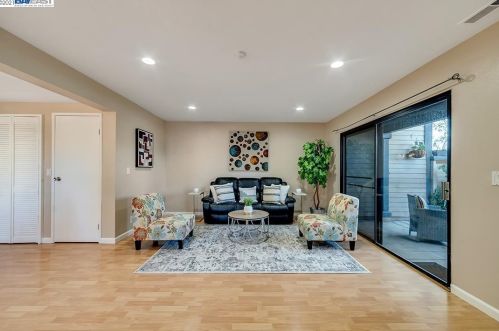 6035 Joaquin Murieta Ave, Newark, CA 94560-5402