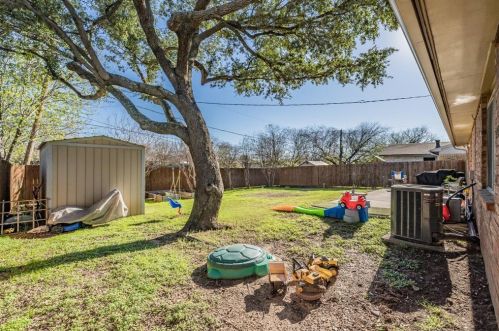 6440 Buckingham Trl, Fort Worth TX  76182-5005 exterior