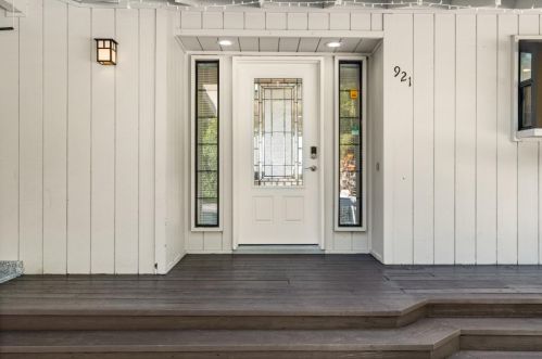 921 Matts Ct, Los Altos, CA 94024-4709