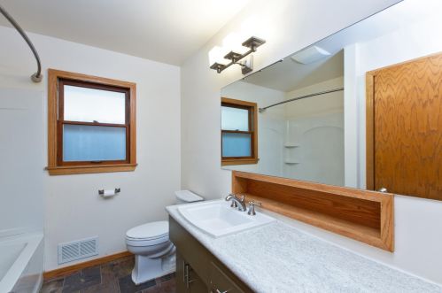 321 Arlington Ave, Saint Paul MN  55117-3603 exterior