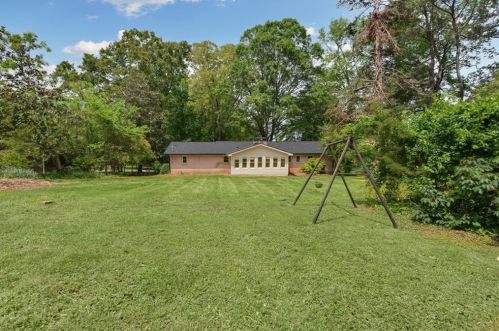 4274 Oak Cir, Lilburn, GA 30047-2625
