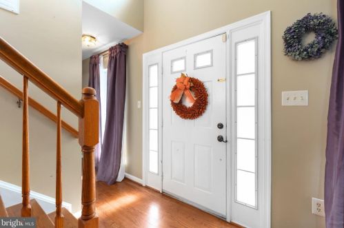 13108 Quick Pl, Woodbridge, VA 22193-4567