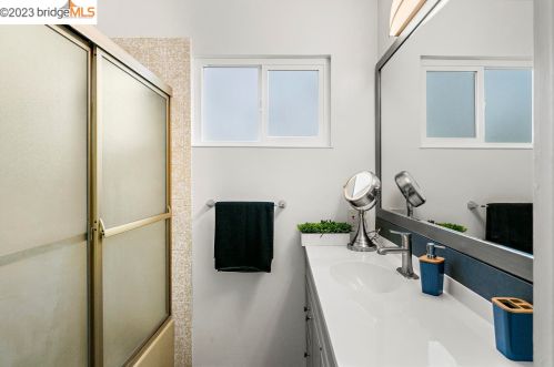 1005 Oak Grove Rd, Concord CA  94518-3004 exterior