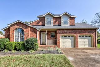 810 Chestnut Ct, Hermitage, TN 37076-1347