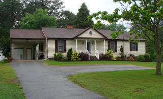 85 Maon Rd, Farnham, VA 22460-2306
