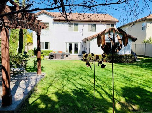 1514 Stanislaus Dr, Chula Vista CA  91913-1471 exterior