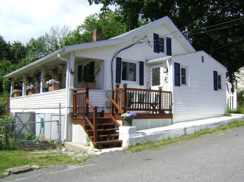 3 Randall St, Providence, RI 02911-2901